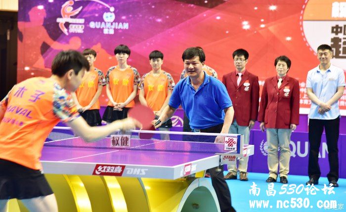 在江西鹰潭看乒乓球比赛，小球艺术