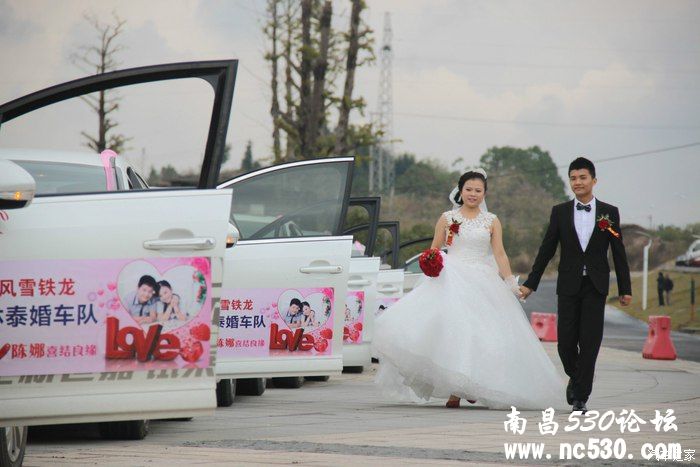 七夕佳节，东风雪铁龙婚车车队，万人相亲会现场见证浪漫爱情
