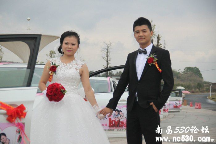 七夕佳节，东风雪铁龙婚车车队，万人相亲会现场见证浪漫爱情