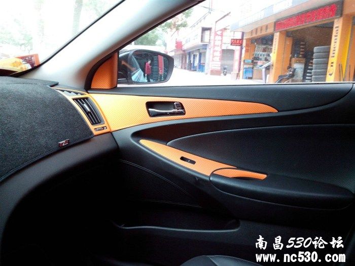 索纳塔八爱上蓝色天使眼，骚骚的橙色内饰，欢迎围观。