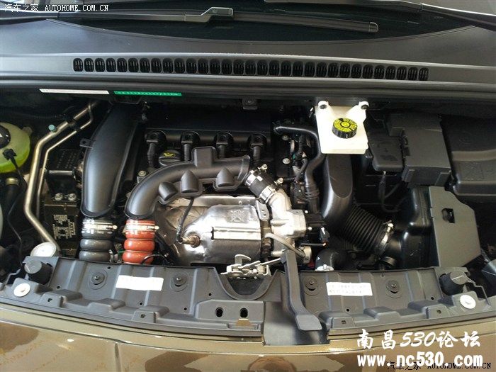 嘻嘻 秀一下我新定的车 激动 无比。。。