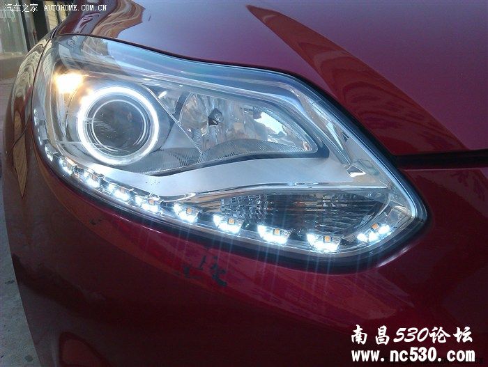 新福克斯改正品Q5， 天使眼，双色日行灯。
