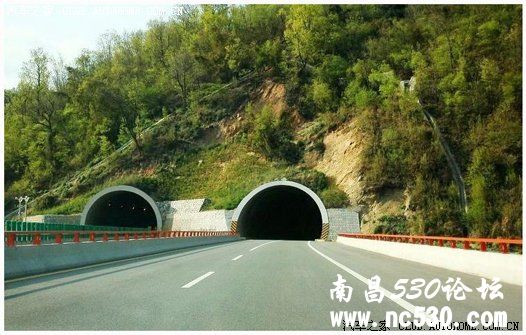 高速隧道： 驾驶员需要注意的一些事项！