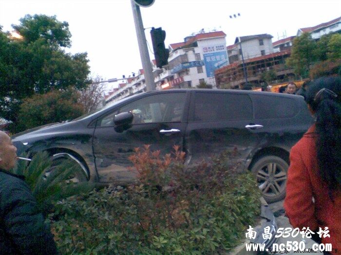 今天下午奥德赛车祸