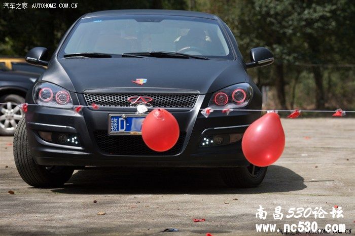 奇瑞A3全车碳纤改色膜、红色双天使眼、组合式LED日行灯