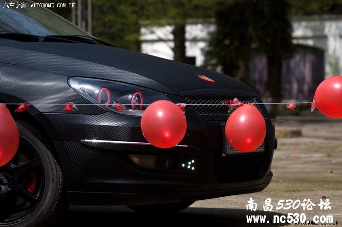 奇瑞A3全车碳纤改色膜、红色双天使眼、组合式LED日行灯