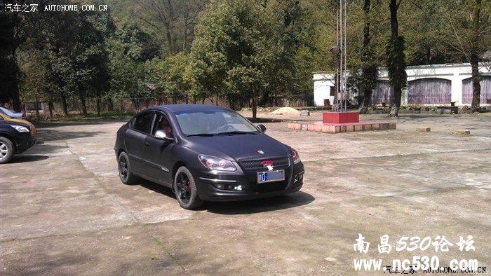 奇瑞A3全车碳纤改色膜、红色双天使眼、组合式LED日行灯