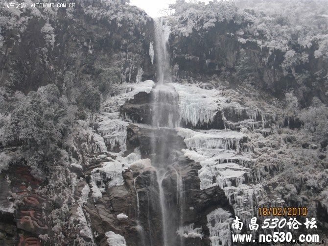 冬景明月山，别有一番韵味。冷艳迷人，更加妖娆