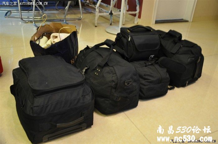 一辆车，4个人，行程9000公里，为了我们心里的梦想—西藏行