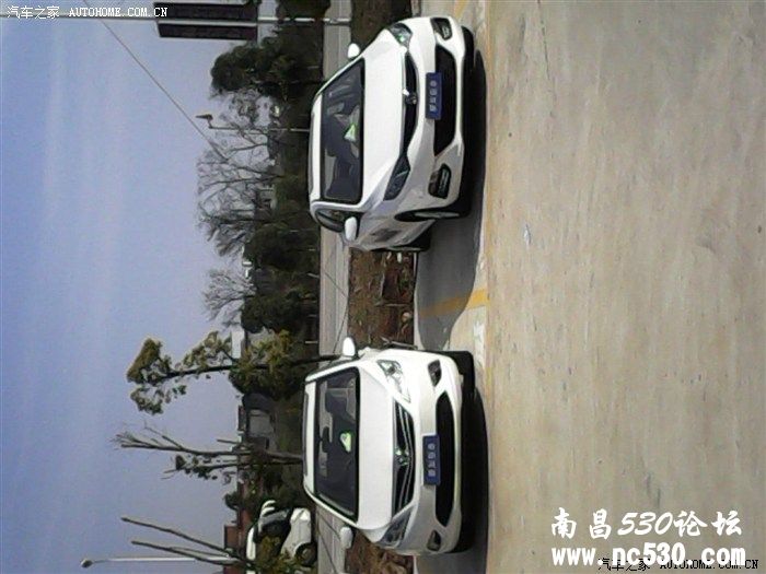 好美的生活——路上的美景，公司的车。