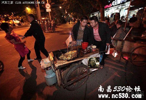 纪实：城管行动在午夜开始 【猛图 堪比大片】