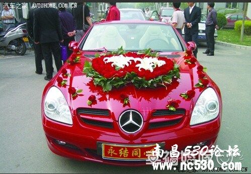 新娘车——马路上的风景线