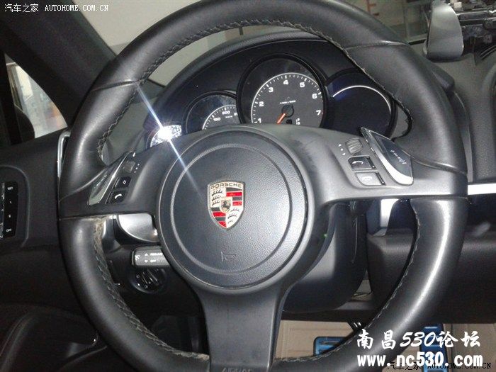 保时捷卡宴升级高清索尼CCD芯片倒车影像
