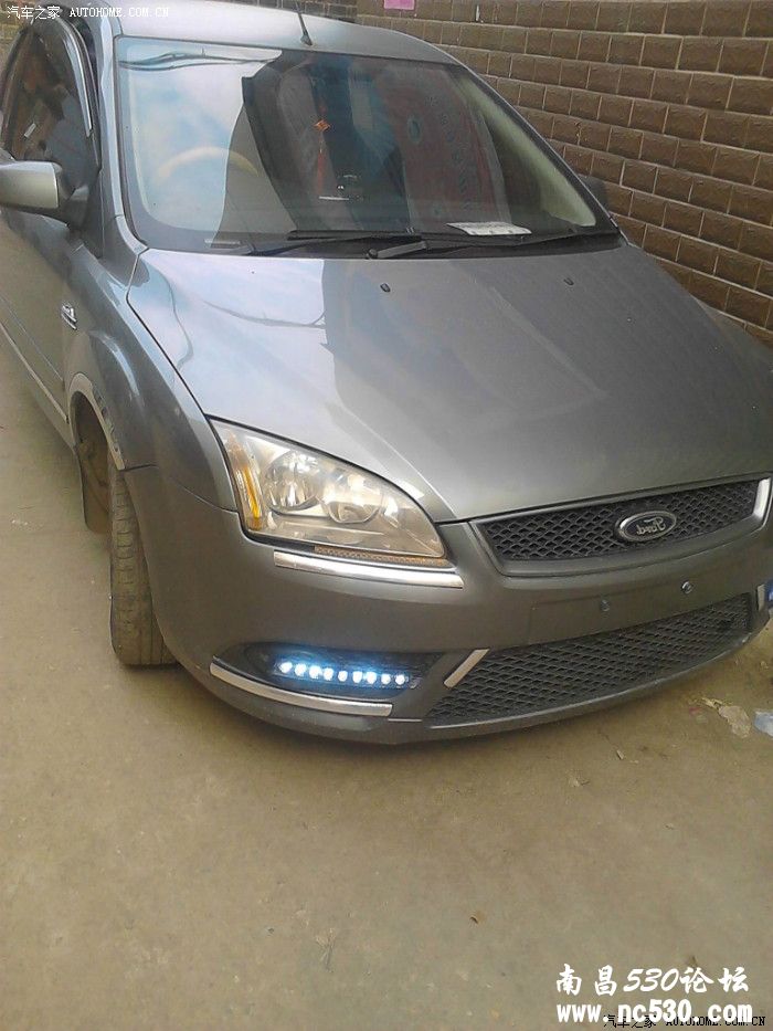 追求潮流。07款三厢福克斯完美变身