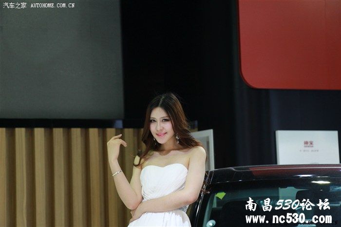 2013南昌五一国际车展-靓丽车模