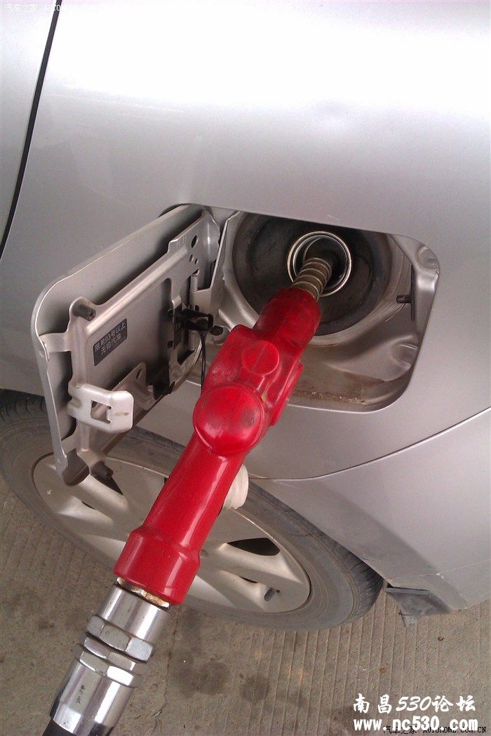 有两个问题，希望知道的能帮助解答下