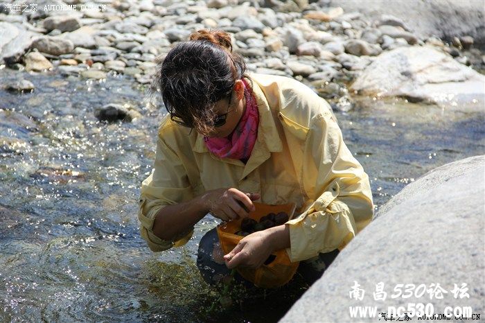 迎酷暑庐山脚下的溯溪