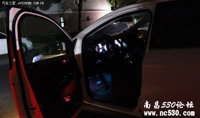 趁着夜色 拍点照片 上个作业