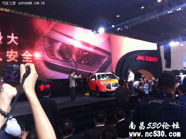 2014年北京国际车展，江淮展台人气竟如此爆棚！！！