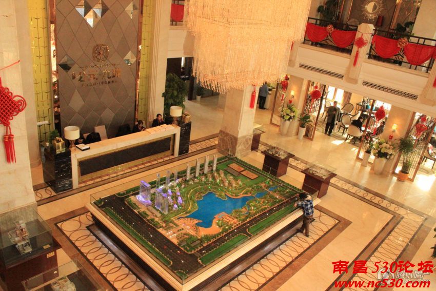 大眼萝莉韩小野萌炸天 备婚房做“国民岳父”韩寒女婿