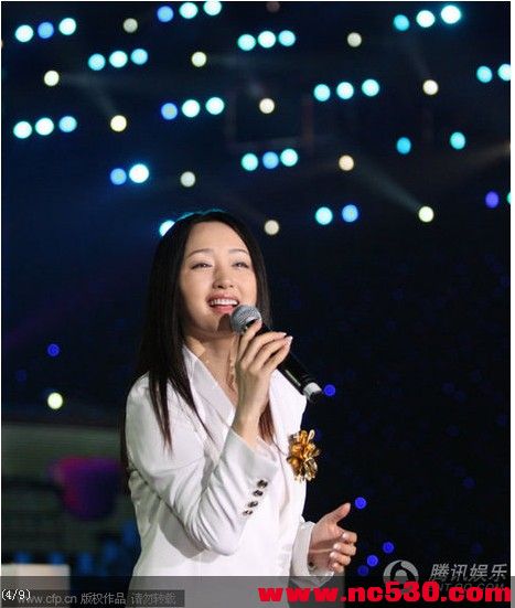 杨钰莹首登央视节目 与李玟李玉刚同台